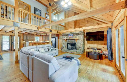 Scenic Blue Ridge Cabin Rental with Resort Amenities - Foto 4