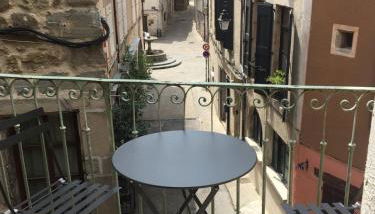 Les Vans - Charmant appartement au cœur du village - Foto 3