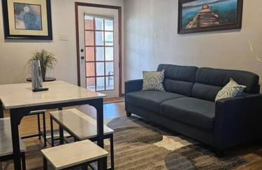 Spacious Duplex by Fairgrounds & Downtown with Fire Pit - Foto 17
