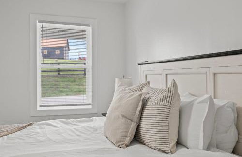 Creekside Stay | Peaceful Cottage | Elkhorn - Foto 8