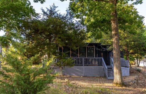 Funky Little Lakehouse - private dock and sunset view - Foto 17