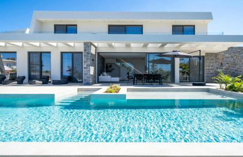 Aethra Deluxe Villa With Pool 700m From Beach - Photo 1