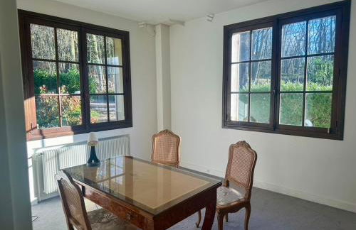 Grande Maison dans la nature et le calme - Foto 15