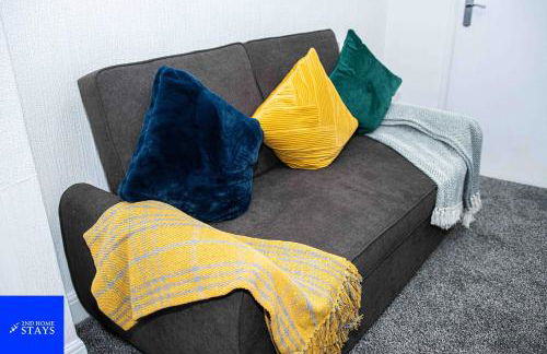 2ndHomeStays- Stoke-on-Trent-A Serene 3 Bed House with a Garden View-Suitable for Contractors-Relocation Families-Group of Friends-Sleeps 6 - 16 mins to J15 M6 and 36 mins to Alton Towers Resort - Foto 41