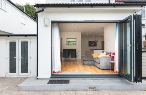 4 Bed house Parking 5 mins Sidcup Station - Pass the Keys - Foto 39