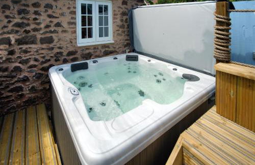 Stone Barn - Photo 2