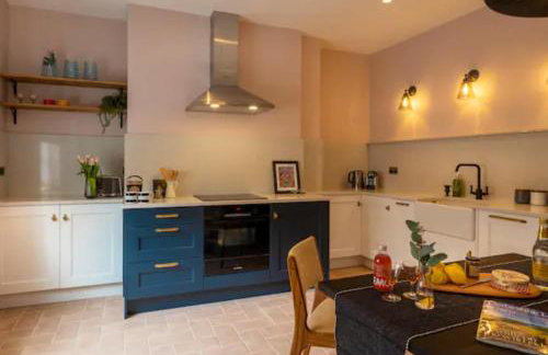 Luxury & Location! Bakewell Georgian Townhouse - 'The Haywood' - Foto 1