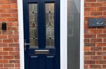 Ideal 4-bed home sleeps 7 - Nr Trafford Ctr & M60 - Foto 39