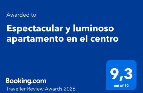 Espectacular y luminoso apartamento en el centro - Foto 2