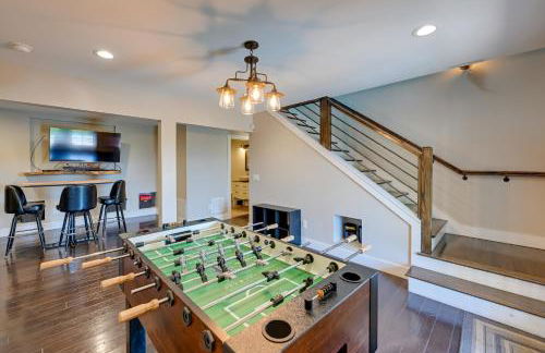 Beautiful Franklin Home with Bunkhouse and Hot Tub! - Foto 3