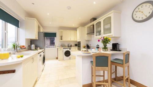 Wyndthorpe Cottage - Photo 2