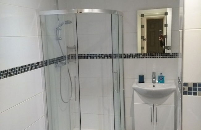 Clifton Apartment - Photo 17