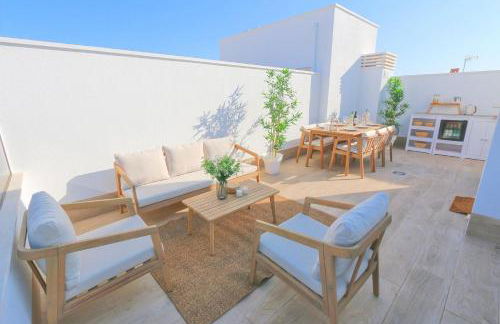 Modern home with private pool & close to the beach - Foto 28