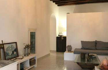 Spacious Paros, Lefkes house with awesome view - Photo 6