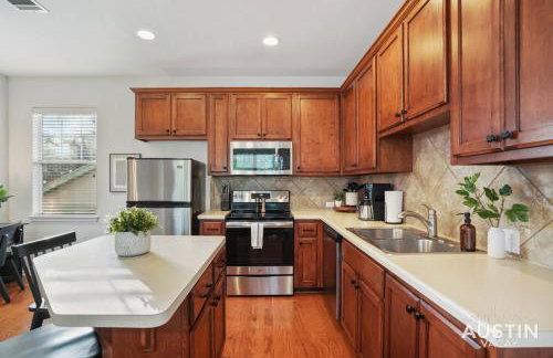 Beautiful King Accommodations, Luxury Linen, and Washer and Dryer - Foto 5