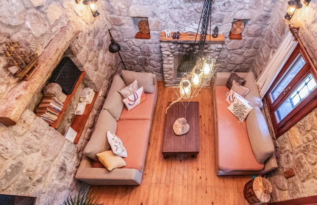 Chic Villa w Fireplace 3 min to Beach in Bodrum - Photo 7