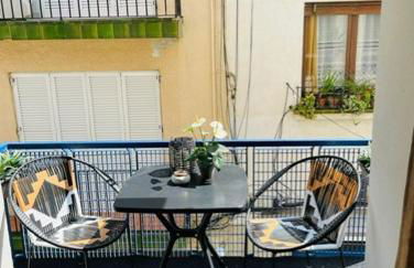 Stunning 2 bedroom Apartment with great design Sitges centre beach - Photo 4