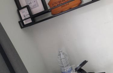 Cosy and Private with 55"TV and Dedicated Toilet Shower Space - Foto 17