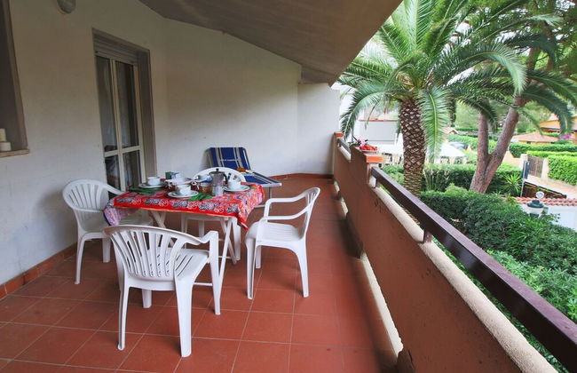 Lovely Holiday Home in Giannella near Beach - Photo 15