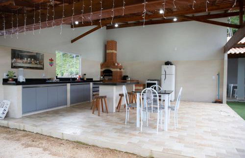 Casa de Campo com Vista, Piscina e Churrasqueira - Foto 2