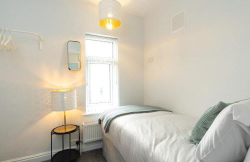 Heath House - Photo 21