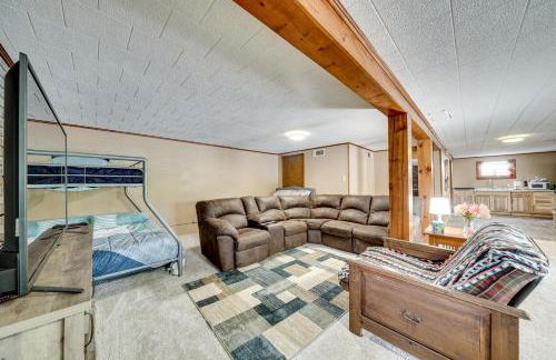 Waterfront Retreat on Raymond Gary State Lake - Foto 5