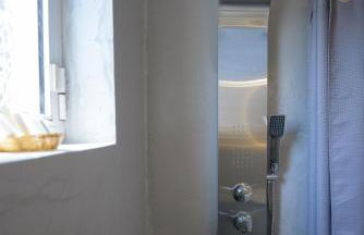 DM Apartment 2 - Only 4' from Rafina Port & 2' from the beach - Foto 19