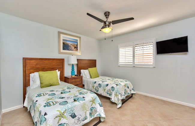 Milano Vacation Rental: Newly Renovated 3-BR Home with Private Pool, Hot Tub, and Pet-Friendly Front Yard. Minutes from Vanderbilt Beach - Foto 11