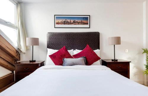 Penthouse Loft apartment with roof terrace Not for events or parties - Foto 7