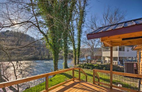 Smoky Mountain Cabin with Hot Tub and River Views! - Foto 18