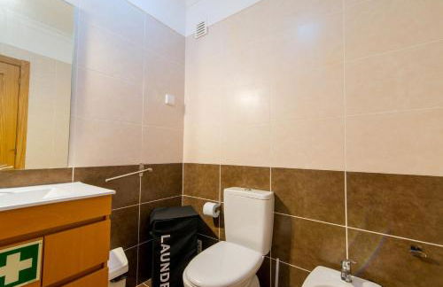Santa Luzia Residence by Algartur - 5 mins Downtown - AC - Pool - Wi-Fi - Smart TV - Foto 22