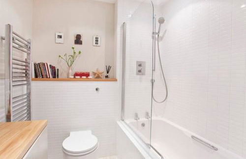 Walking distance to racecourse and city centre - Foto 23