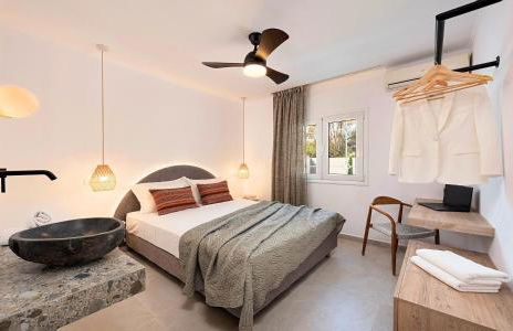 Villa Remezzo Heated Pool, Beach Side - Photo 22