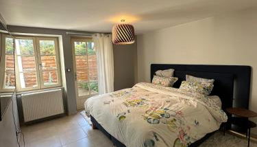 Maison de charme Centre-Ville - WIFI Netflix - Terrasse - 2 cours extérieures - Foto 4