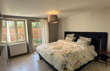 Maison de charme Centre-Ville - WIFI Netflix - Terrasse - 2 cours extérieures - Foto 4