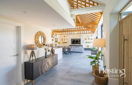 Honeybee Barn - Stunning 4-Bed Rural Paradise - Photo 17