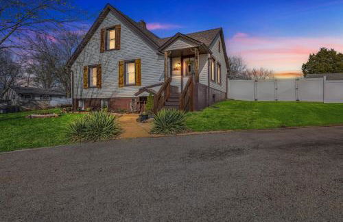 Serene Corner Cottage with Hot Tub home - Foto 4