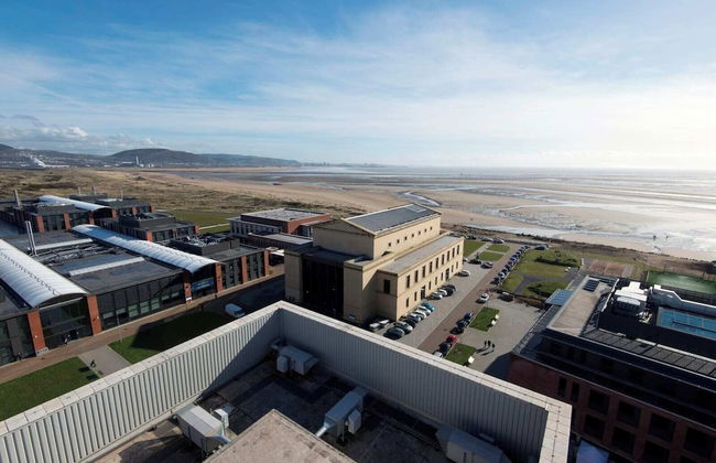 Bay Campus - Photo 15