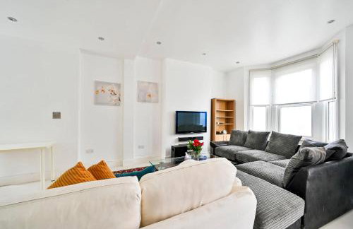 Lovely 4 Bedrooms Entire House In Hammersmith - Foto 6