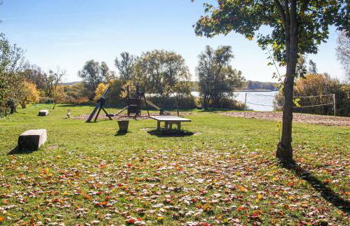 4 Bedroom Awesome Home In Woldegk - Foto 2