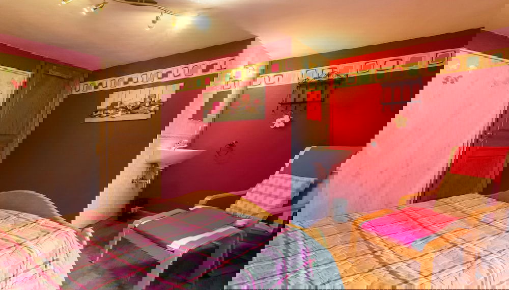 Scenic Retreat in Gimnee - Foto 1, Habitación