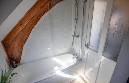 Character, Comfort and Convenience, No 5 Rosedene Mews - Foto 12