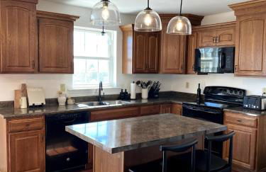 11-Acre Retreat I Firepit, Pickleball and Nature - Foto 46