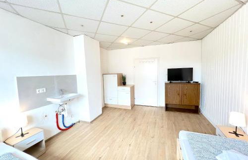 I Apartment 14 Personen - Monteurzimmer - Ferienwohnung, Großköllnbach I - Foto 14