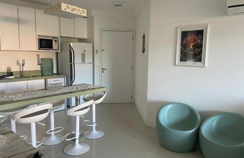 Apt Pé na Areia Floripa - Praia dos Açores - Churrasqueira na Varanda e Piscina - Foto 14