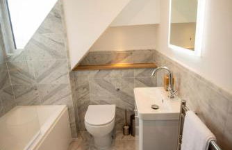 Marston Penthouse - Photo 14