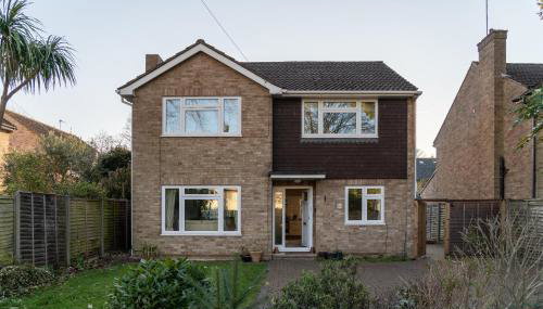 Farnborough Stay - 5 Bedrooms - Foto 2