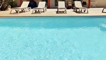 CALA CORSICA - Villas 5 Etoiles T5 Piscine privée - Villa T4 Piscine privée chauffée - Villa T3 Piscine partagée - Internet Fibre - Entièrement Climatisée à Lecci de Porto-Vecchio Cala Rossa - Foto 1, sunbed, towels, stove, dishwasher, heating