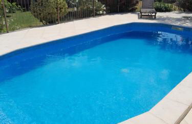 Mas La Gentille ,,, à la campagne , beautiful outdoor , swimming pool , pool house , Nice green Garden , BBQ ,,, only for you , pour passer un séjour inoubliable - Photo 5