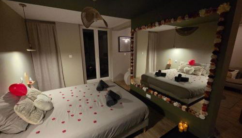 Love Room Valence - Suite romantique avec balnéo privée 2 places - Foto 3